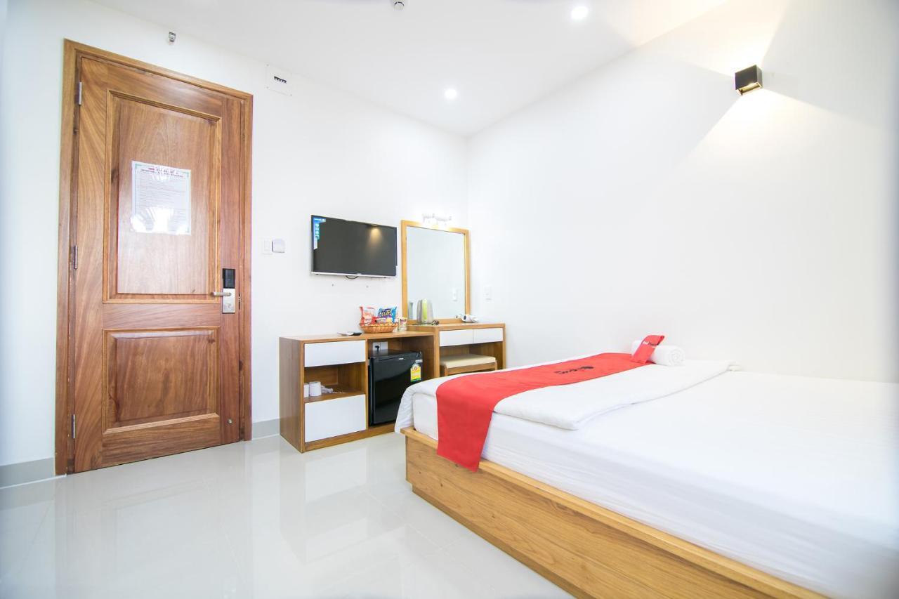 Reddoorz Near Lotte Mart Cong Hoa Hotel
