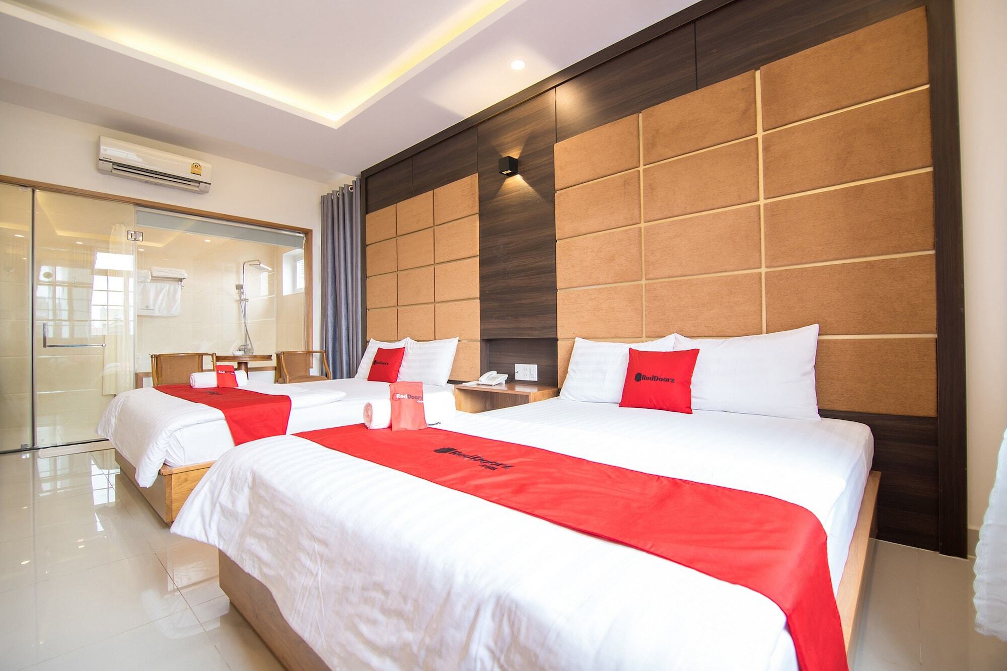Reddoorz Near Lotte Mart Cong Hoa Ho Chi Minh City